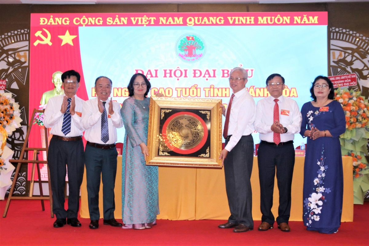 Dấu mốc quan trọng, tạo động lực mới cho phong trào NCT ở Khánh Hòa
