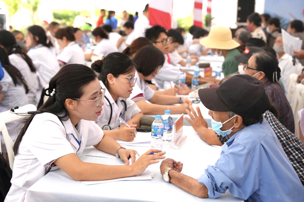 Hải Phòng hướng tới khám sức khỏe miễn phí cho người dân mỗi năm một lần. Ảnh: CTTĐTHP