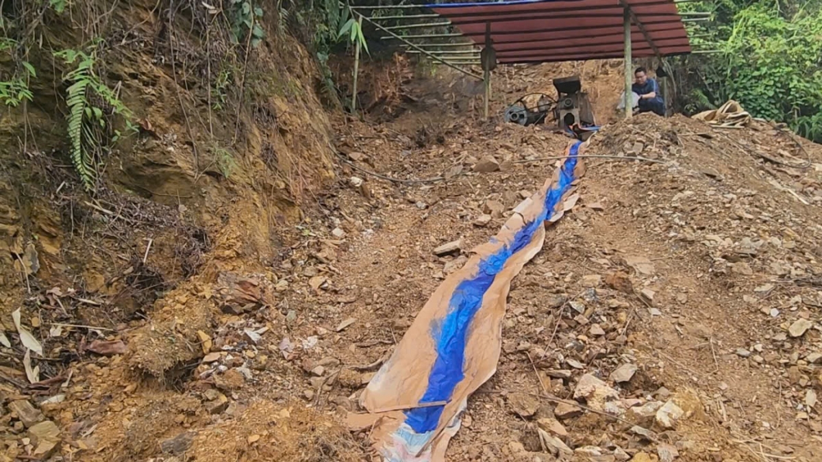Cao Bằng: Phát hiện điểm khai thác quặng trái phép tại xã Minh Khai