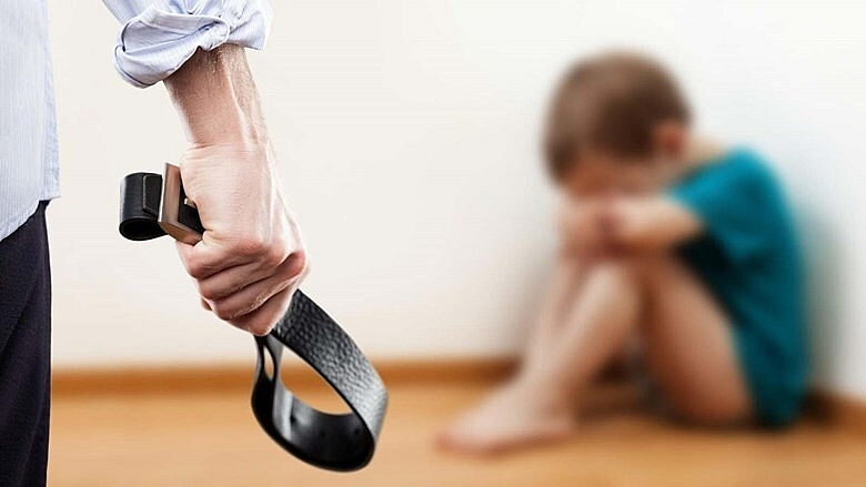 Báo động cách giáo dục  “bạo lực, đòn roi”