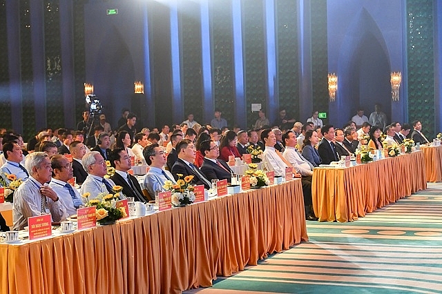 Các đại biểu dự hội nghị