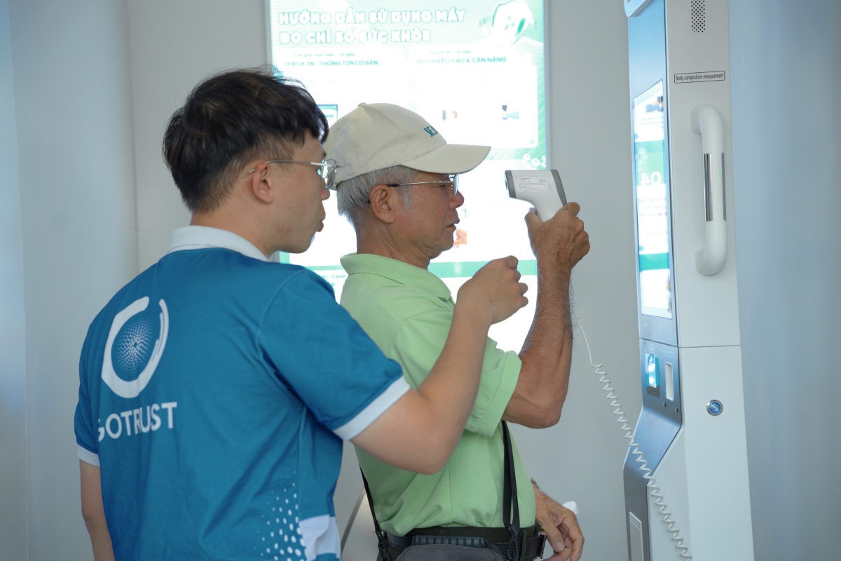 Long Châu, GoTrust tiên phong đồng hành Công an Thành phố Hồ Chí Minh phát triển các tiện ích y tế số phục vụ người dân ngay tại nơi sinh sống.