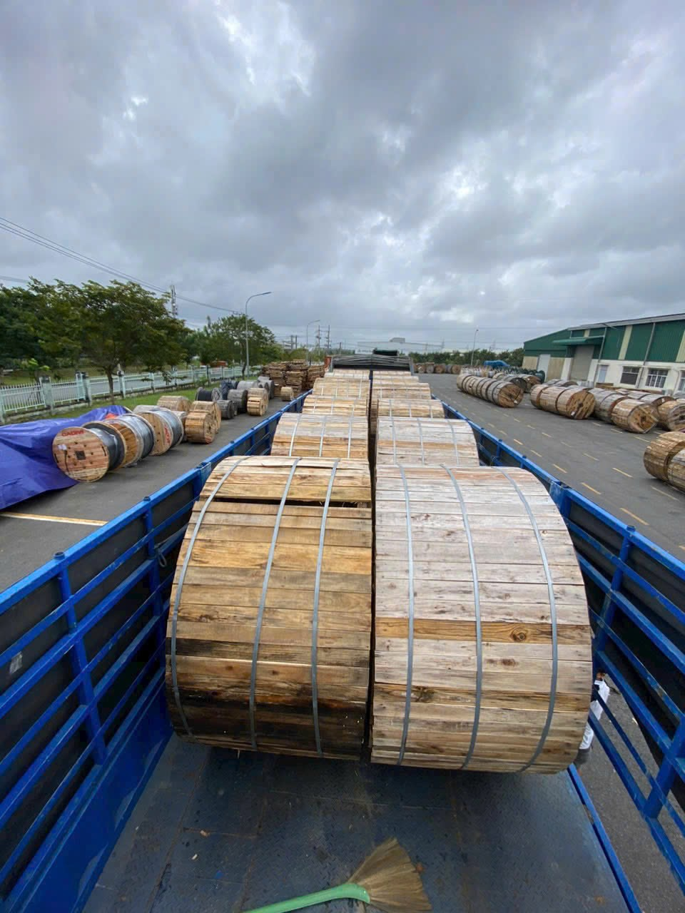 Nhu cầu vật tư điện chất lượng tăng cao, nhiều khách hàng ưu tiên đại lý uy tín