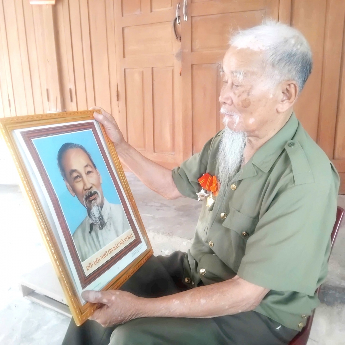 Người lính Phan Văn Thi vẫn giữ vẹn nguyên những ký ức trong quãng thời gian được bảo vệ Bác Hồ
