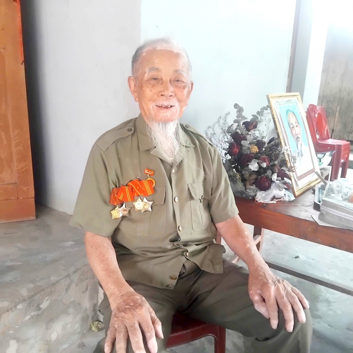 Ông Phan Văn Thi hào hứng kể lại quãng đời 7 năm đẹp nhất cuộc đời mình 
