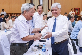 Người giữ lửa niềm tin