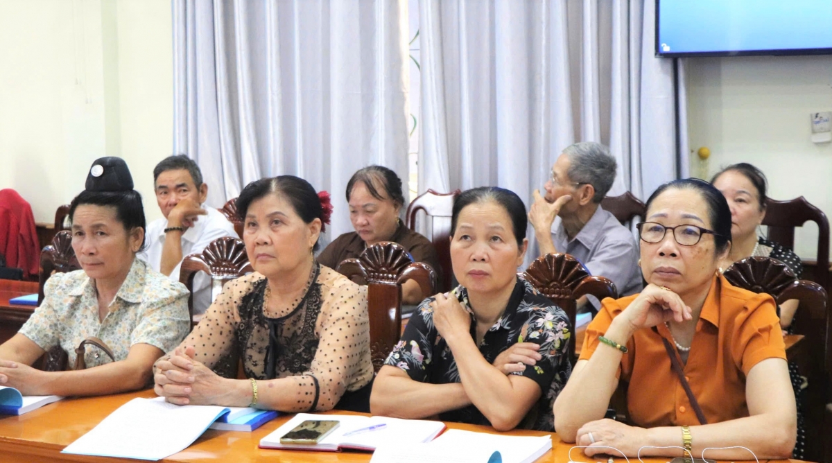 Các đại biểu tham dự lớp tập huấn