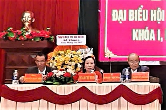 Đoàn Chủ tịch Đại hội