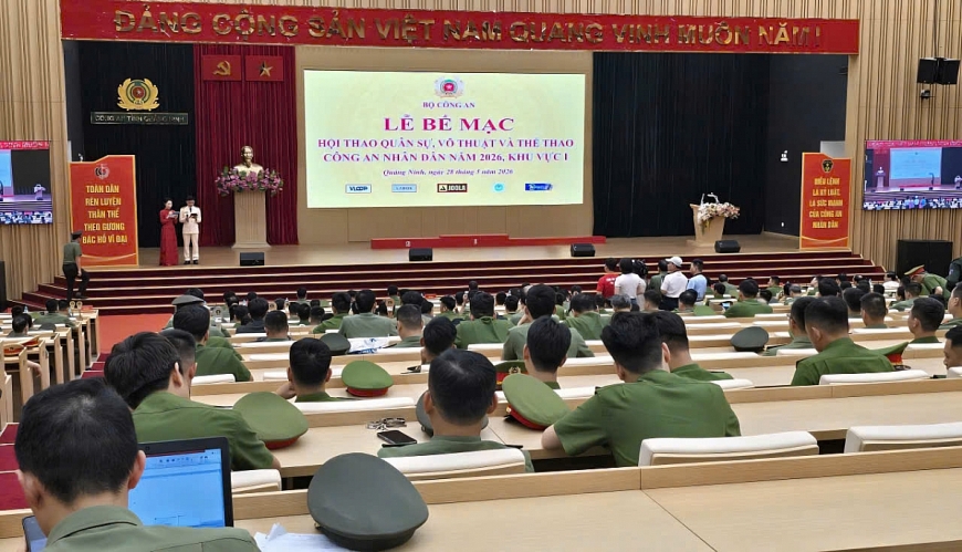 Quang cảnh lễ bế mạc.
