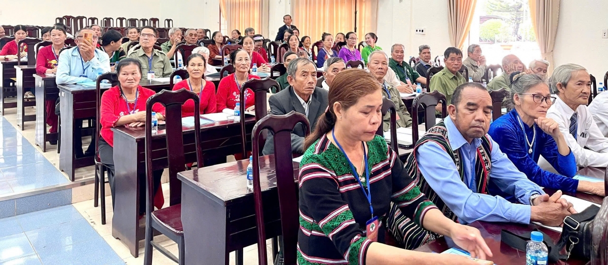 Hội Người cao tuổi xã Đức An: Tăng cường chăm sóc sức khỏe, nâng cao đời sống người cao tuổi