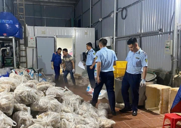 Người cao tuổi cần làm gì để tránh “bẫy” thực phẩm bẩn