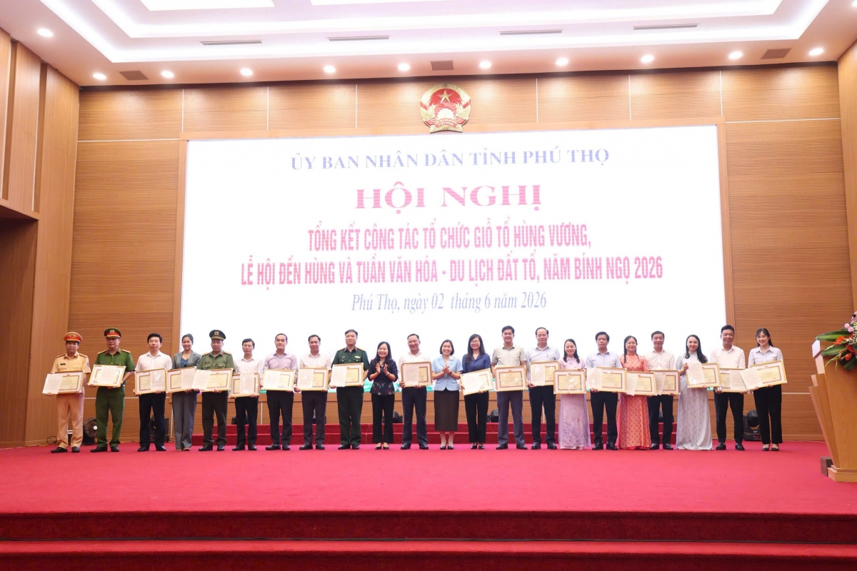 Tạp chí Người cao tuổi nhận Bằng khen của UBND tỉnh Phú Thọ