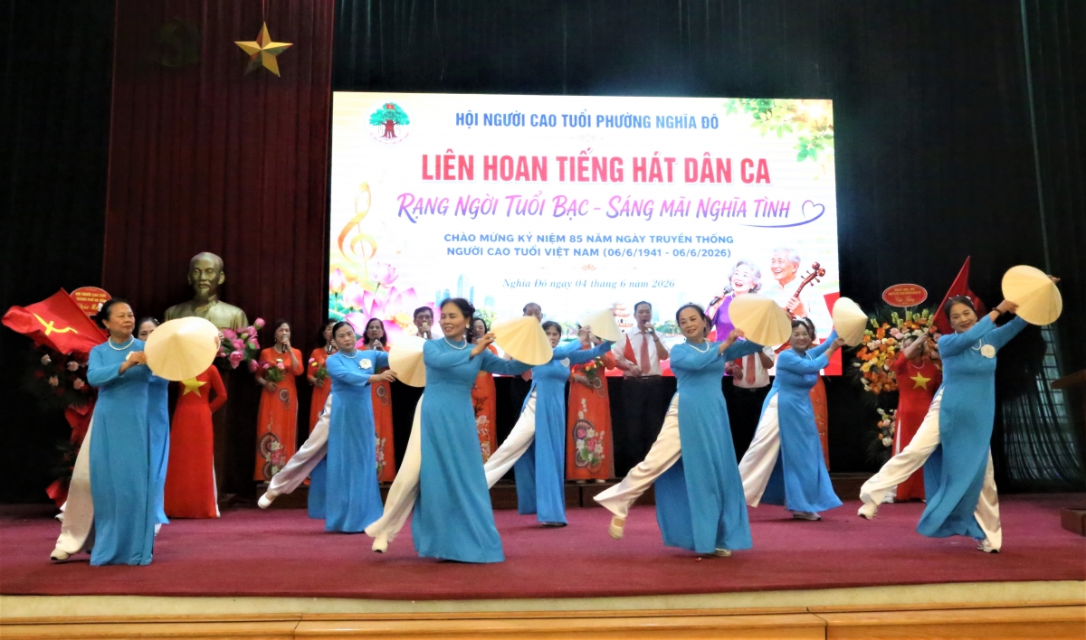 NCT phường Nghĩa Đô “Rạng ngời tuổi bạc - sáng mãi nghĩa tình”