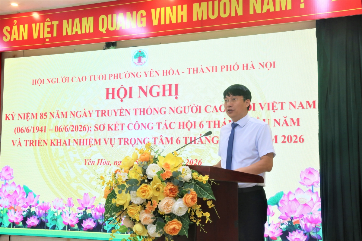 Ông Trần Việt Hà phát biểu