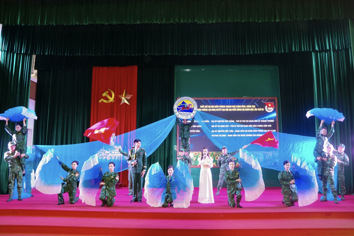 Các chiến sĩ Bộ đội Biên phòng Thanh Hóa đã thể hiện các tiêt smucj đặc sắc tại Hội thi
