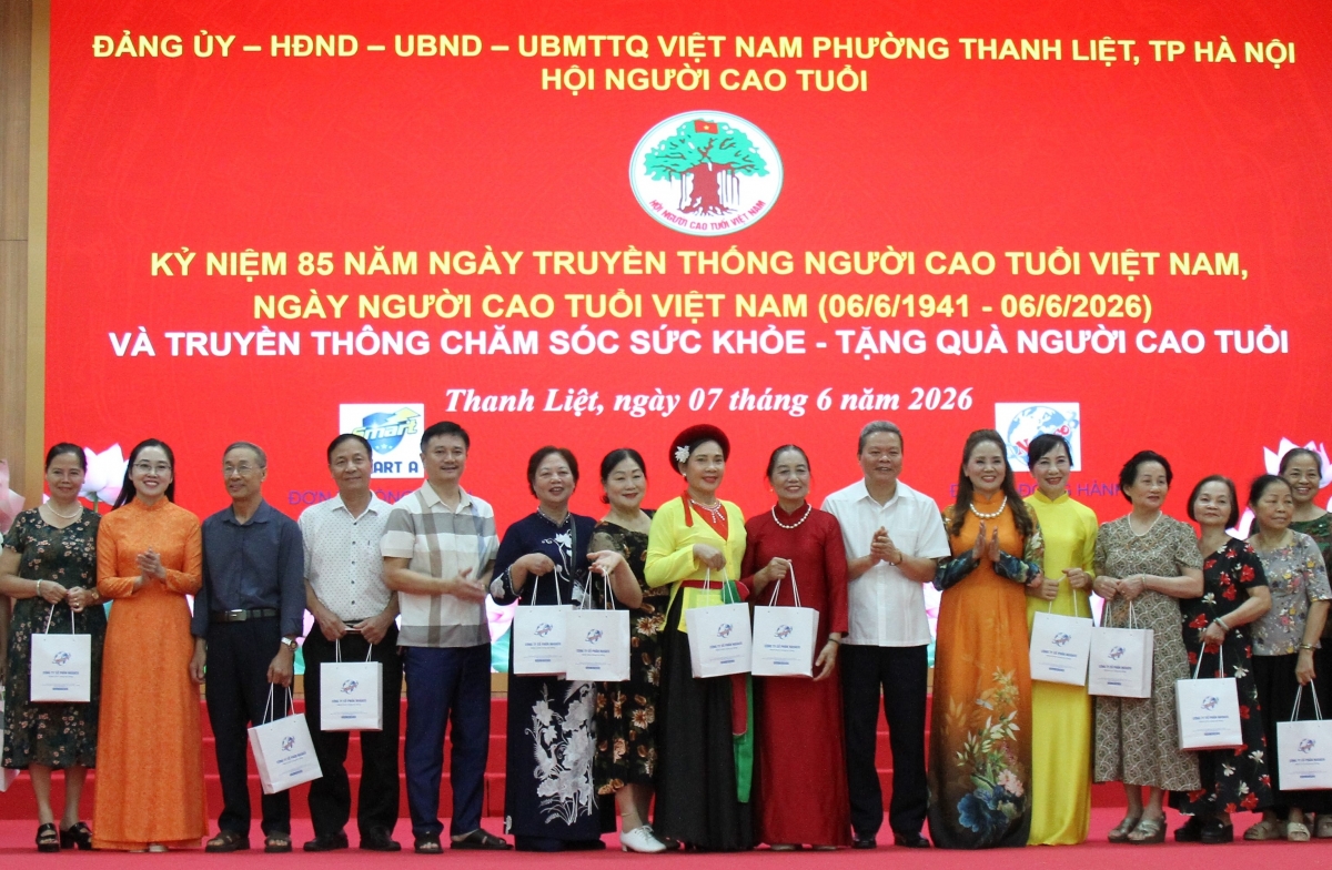 Tri ân truyền thống, chăm lo người cao tuổi bằng những việc làm thiết thực