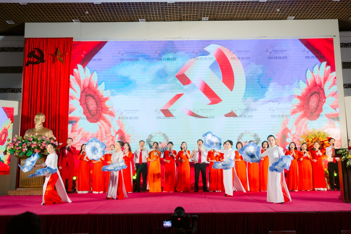 Khoảnh khắc đẹp tại Hội nghị biểu dương NCT tiêu biểu toàn quốc giai đoạn 2016-2026