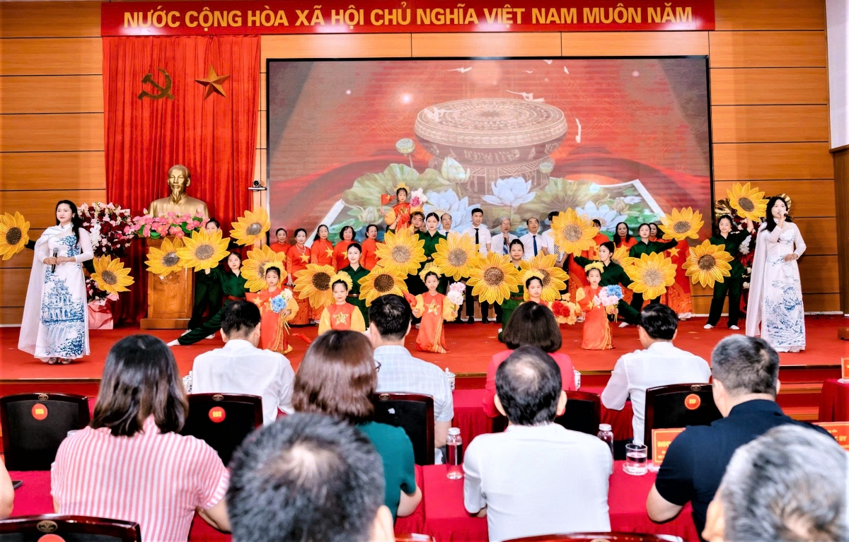Tiết mục văn nghệ chào mừng