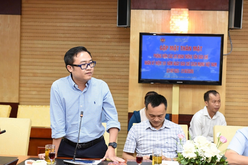 Nhà báo Mai Thắng, Phó Ban thời sự, Truyền hình Công an nhân dân (ANTV) trao đổi về tình trạng buôn lậu đường vẫn còn diễn biến phức tạm tại Quảng Trị.