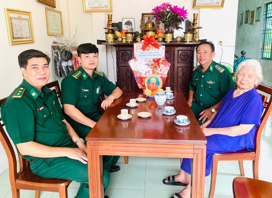 “Mẹ” là mẹ của chúng con