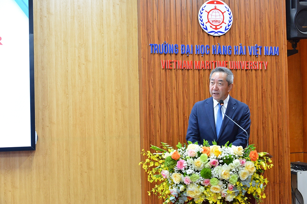 Ông Kazuma Yamanaka - Chủ tịch Công ty NS United Kaiun Kaisha phát biểu tại Lễ bàn giao Hệ thống mô phỏng buồng máy
