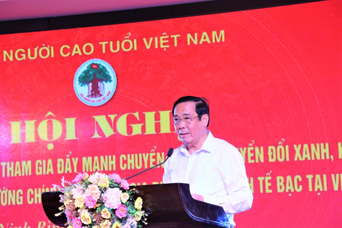 Phát huy vai trò người cao tuổi chuyển đổi số, chuyển đổi xanh, phát triển kinh tế bạc