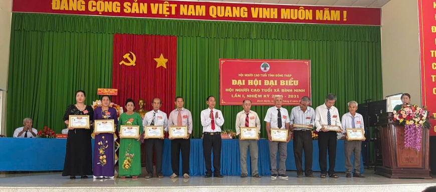 Hội NCT xã Bình Ninh, tỉnh Đồng Tháp: Phát huy trí tuệ, kinh nghiệm NCT vì sự phát triển địa phương