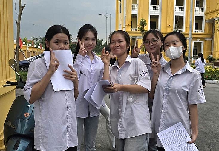                     Niềm vui và sự tự tin của các thí sinh sau khi rời phòng thi.