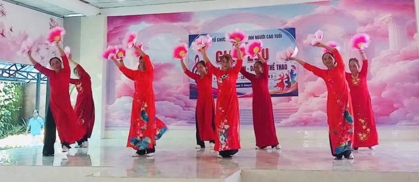 Tiết mục văn nghệ ở xã Cư Jút