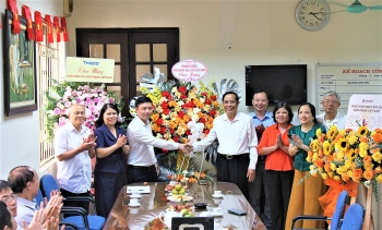 Trung ương Hội Người cao tuổi Việt Nam thăm và chúc mừng Tạp chí Người cao tuổi nhân dịp 21/6