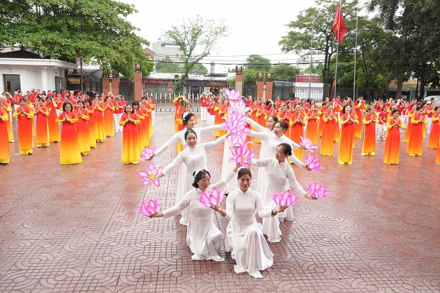 Người cao tuổi tham gia các hoạt động  cộng đồng để sống vui-sống khoẻ-sống có ích.