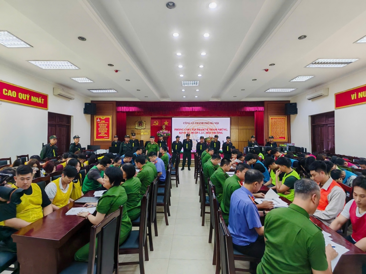 Đừng để tuổi già sập bẫy những "hợp đồng kỳ nghỉ"
