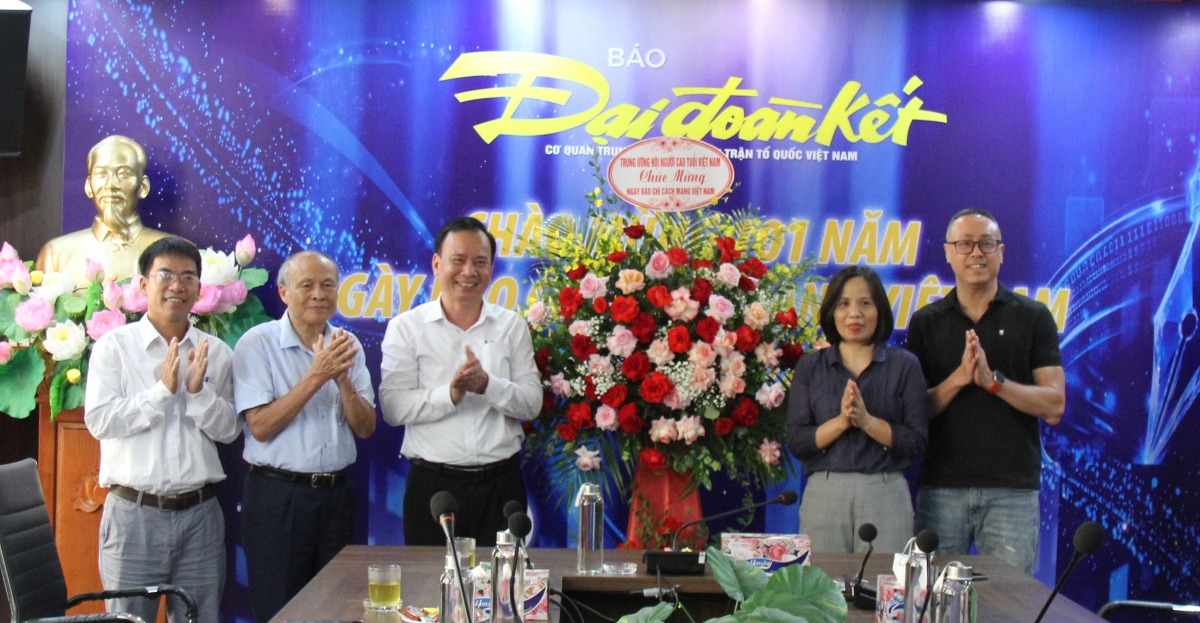 Báo chí góp phần lan tỏa những giá trị tốt đẹp của người cao tuổi