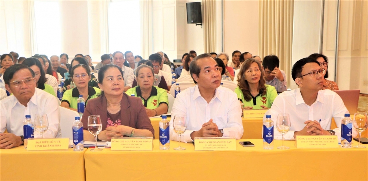 Các đại biểu tham dự Hội nghị