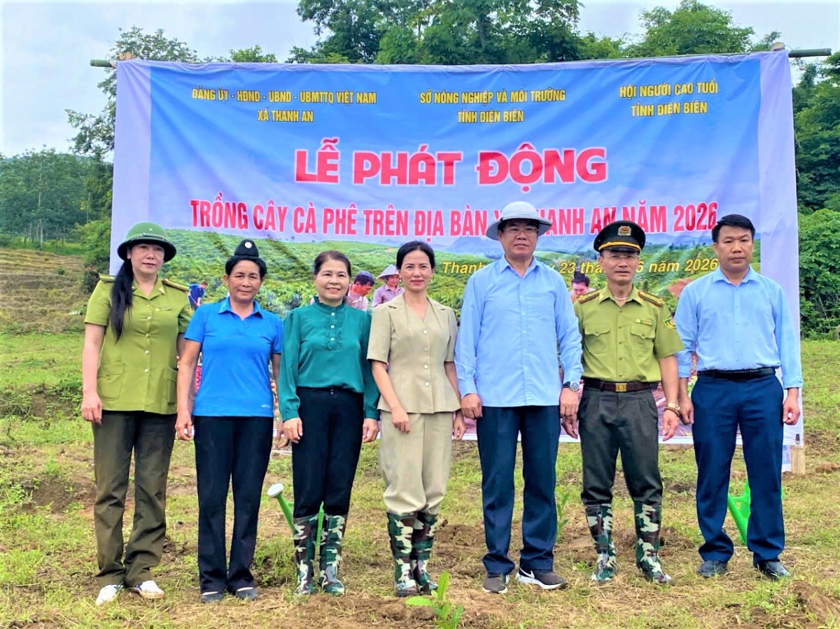 Các đại biểu tham dự Lễ phát động