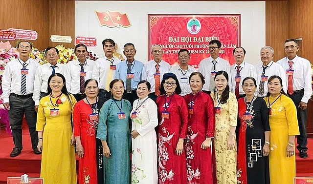 Hội NCT phường Lý Văn Lâm phát huy truyền thống “Tuổi cao – Gương sáng”, xây dựng tổ chức Hội vững mạnh