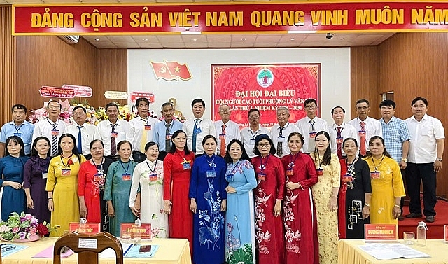 Hội NCT phường Lý Văn Lâm phát huy truyền thống “Tuổi cao – Gương sáng”, xây dựng tổ chức Hội vững mạnh