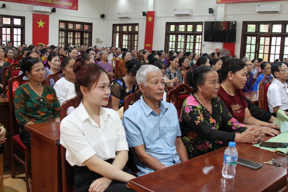 Chăm sóc sức khỏe chủ động chìa khóa để người cao tuổi sống vui, sống khỏe