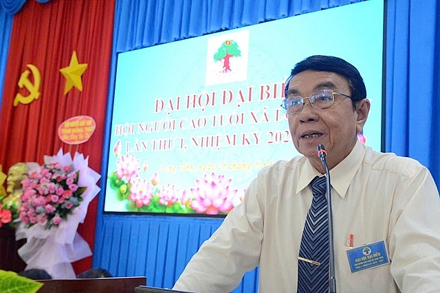 Ông Nguyễn Văn Lâm, Phó Chủ tịch Hội NCT tỉnh phát biểu tại Đại hội (Ảnh: Hội NCT tỉnh Đồng Tháp cung cấp)