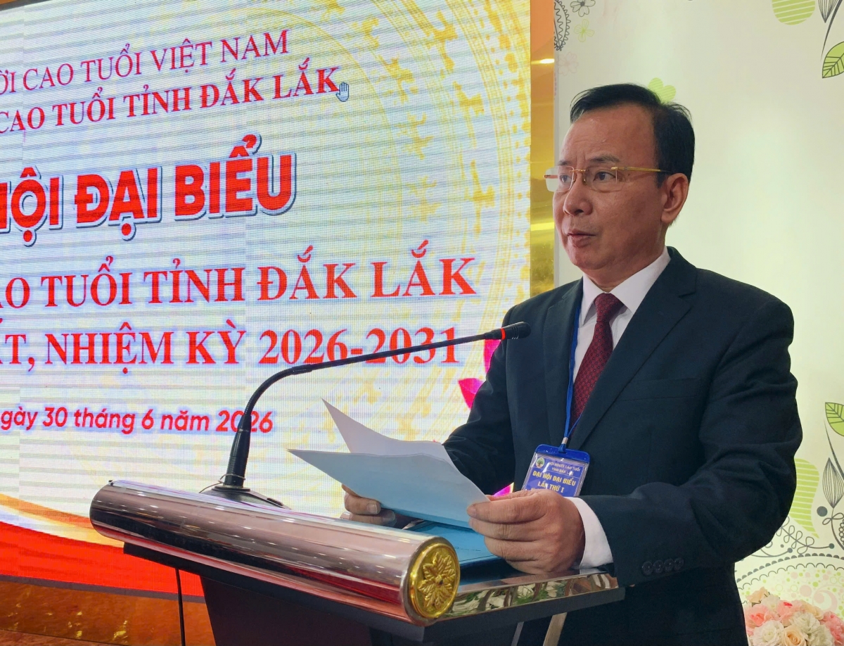 ông Nguyễn Lam, Phó Chủ tịch Hội NCT Việt Nam phát biểu chỉ đạo tại Đại hội.