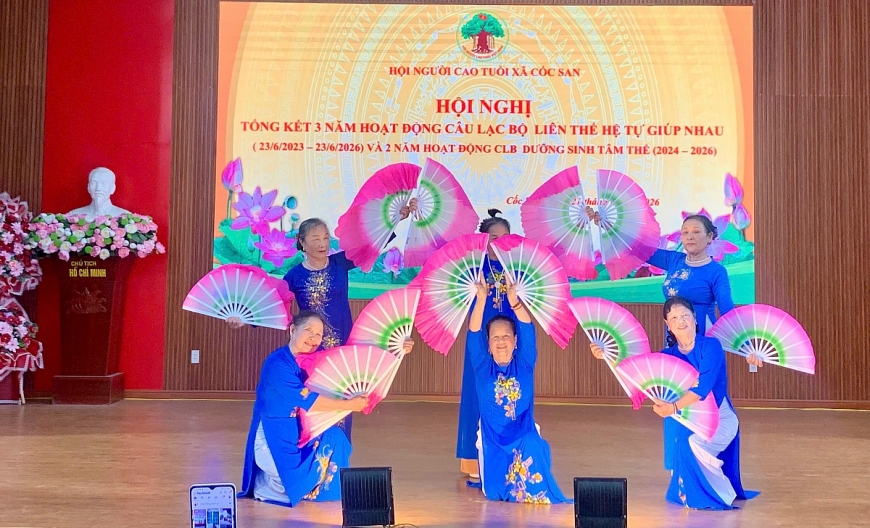 Tiết mục văn nghệ tại Hội nghị tổng kết 3 năm hoạt động CLB LTHTGN.