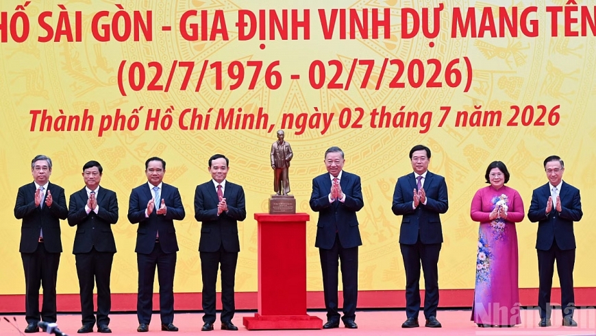 Thành phố Hồ Chí Minh phải viết tiếp chương phát triển mới rực rỡ hơn