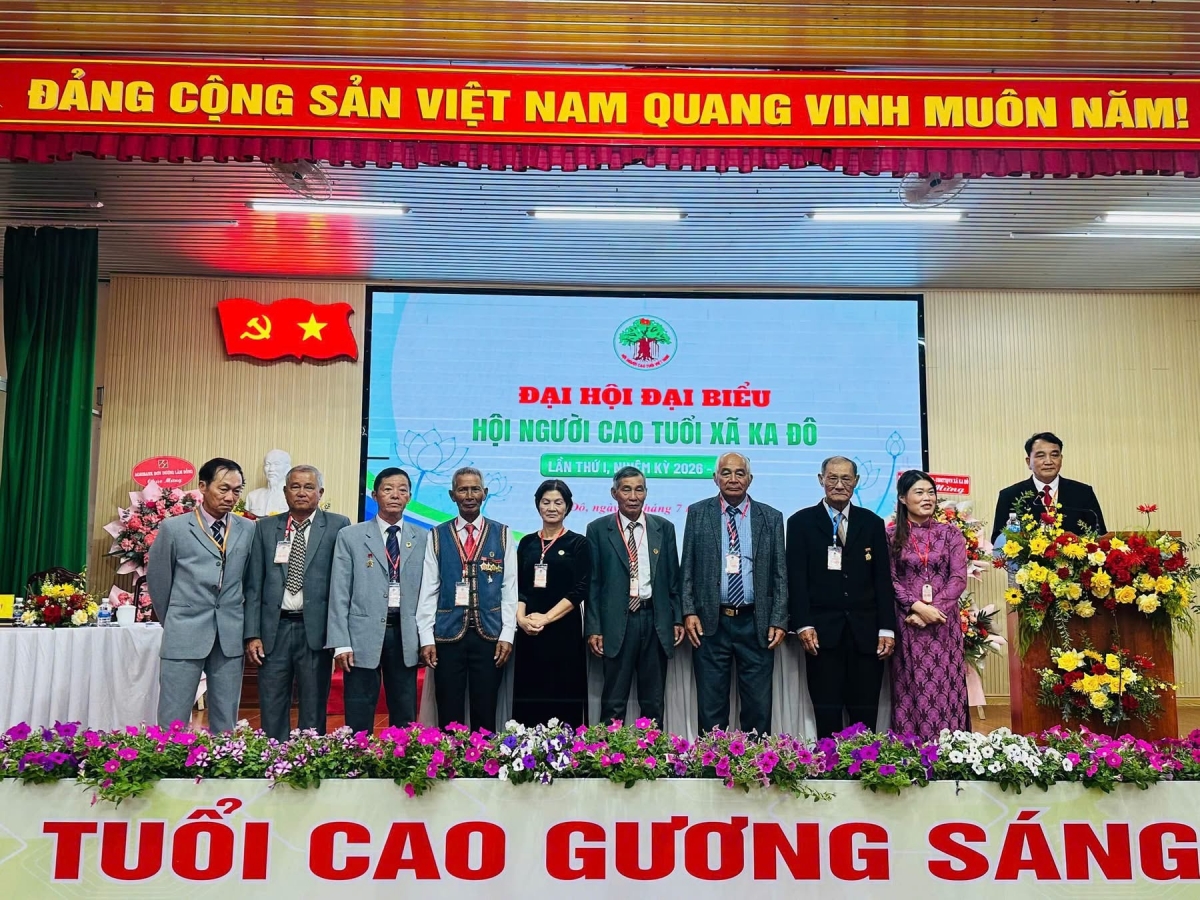 BCH Hội Người cao tuổi xã Ka Đô nhiệm kỳ mới ra mắt Đại hội BCH Hội Người cao tuổi xã Ka Đô nhiệm kỳ mới ra mắt Đại hội