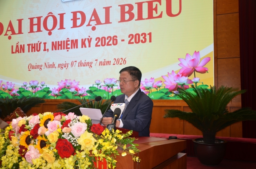 Đồng chí Đỗ Hồng Quân, Phó Chủ tịch Ủy ban Trung ương MTTQ Việt Nam, Chủ tịch Liên hiệp các Hội Văn học Nghệ thuật Việt Nam, phát biểu tại Đại hội. Đồng chí Đỗ Hồng Quân, Phó Chủ tịch Ủy ban Trung ương MTTQ Việt Nam, Chủ tịch Liên hiệp các Hội Văn học Nghệ thuật Việt Nam, phát biểu tại Đại hội.