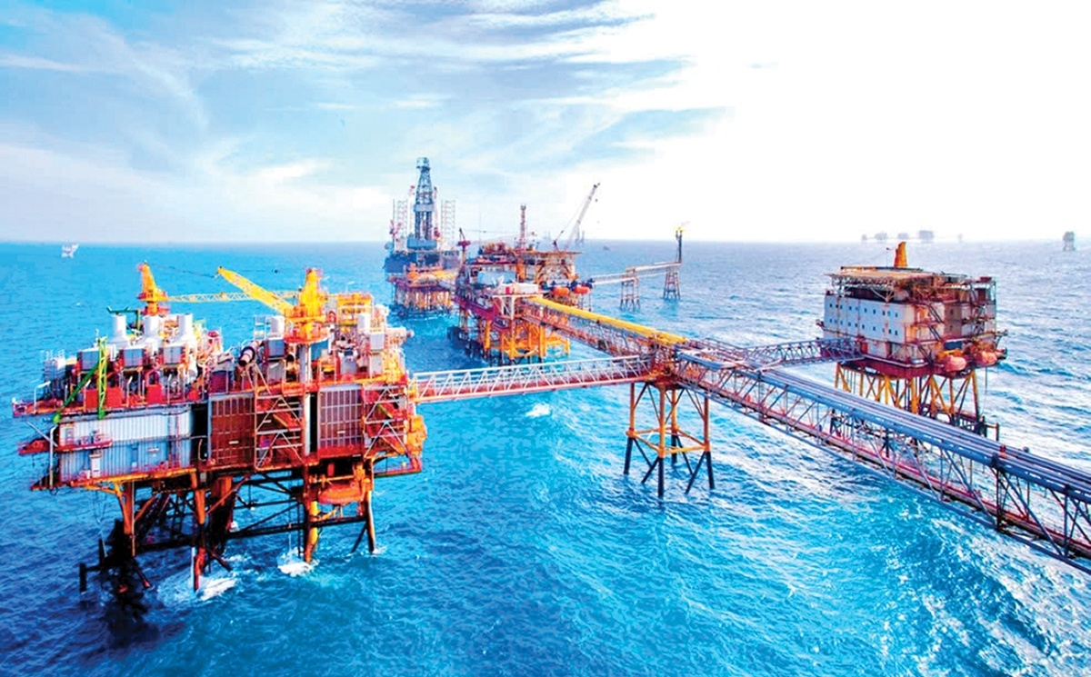 Nếu Luật Dầu khí được sửa đổi theo hướng mở rộng không gian pháp lý, Petrovietnam sẽ có thêm công cụ để phát huy vai trò doanh nghiệp nhà nước chủ lực trong lĩnh vực năng lượng Nếu Luật Dầu khí được sửa đổi theo hướng mở rộng không gian pháp lý, Petrovietnam sẽ có thêm công cụ để phát huy vai trò doanh nghiệp nhà nước chủ lực trong lĩnh vực năng lượng