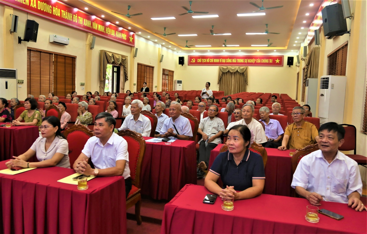 Hội Người cao tuổi thành phố Hà Nội đẩy mạnh tập huấn chuyển đổi số cho hội viên từ cơ sở Hội Người cao tuổi thành phố Hà Nội đẩy mạnh tập huấn chuyển đổi số cho hội viên từ cơ sở