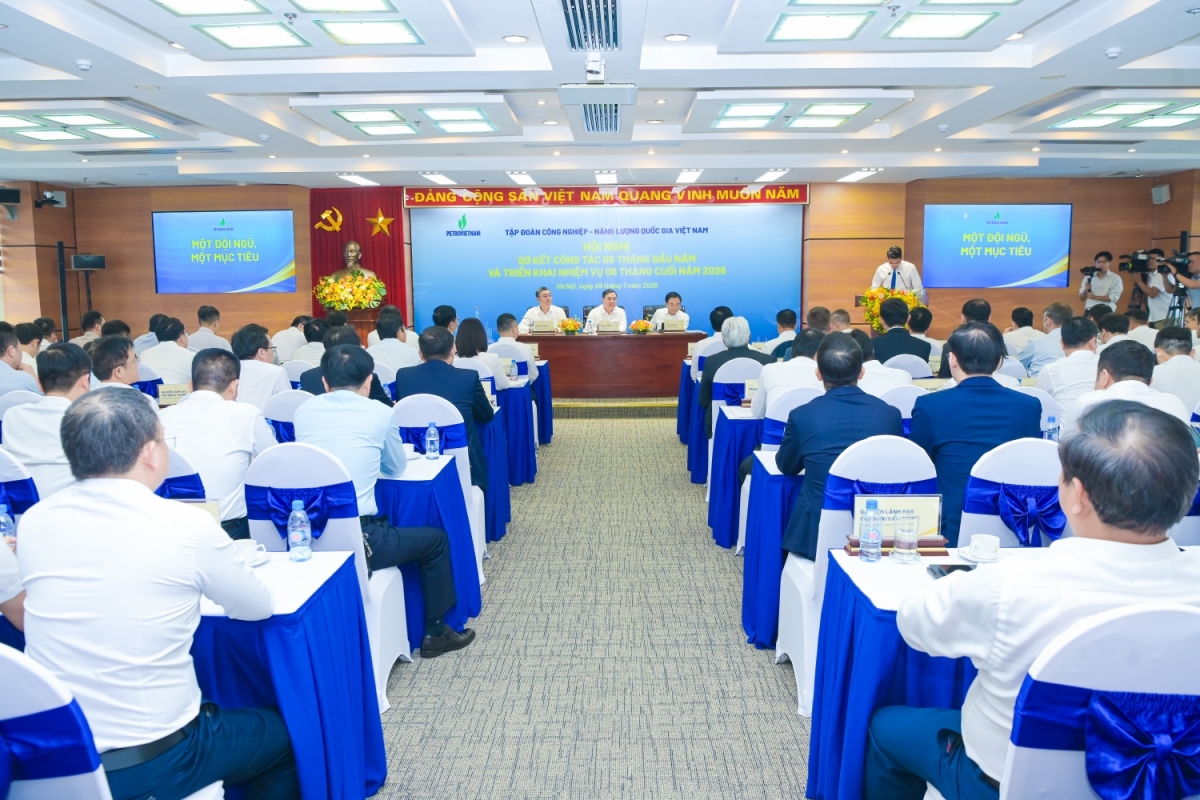 Toàn cảnh Hội nghị của Tập đoàn Petrovietnam ngày 9/7. Toàn cảnh Hội nghị của Tập đoàn Petrovietnam ngày 9/7.