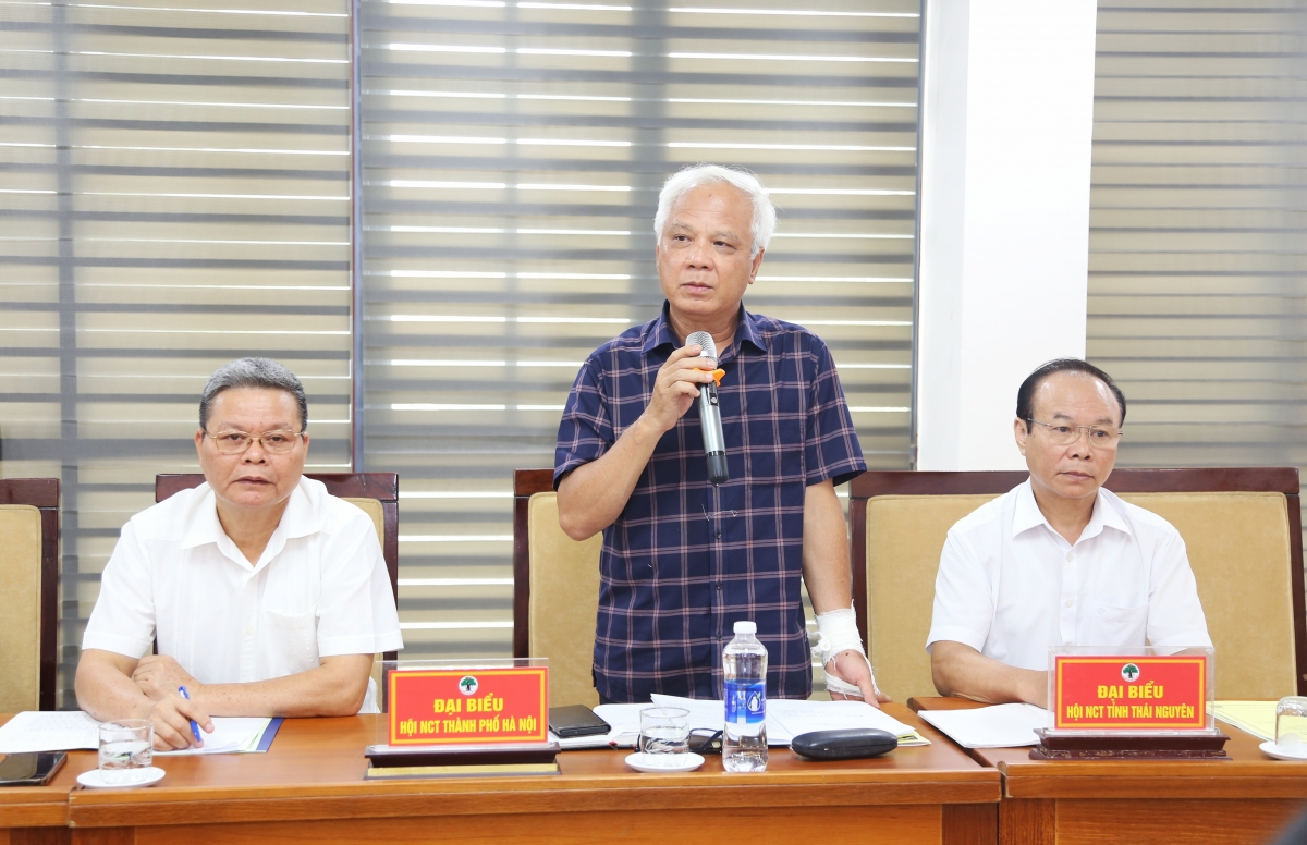 Ông Nguyễn Thế Toàn phát biểu Ông Nguyễn Thế Toàn phát biểu