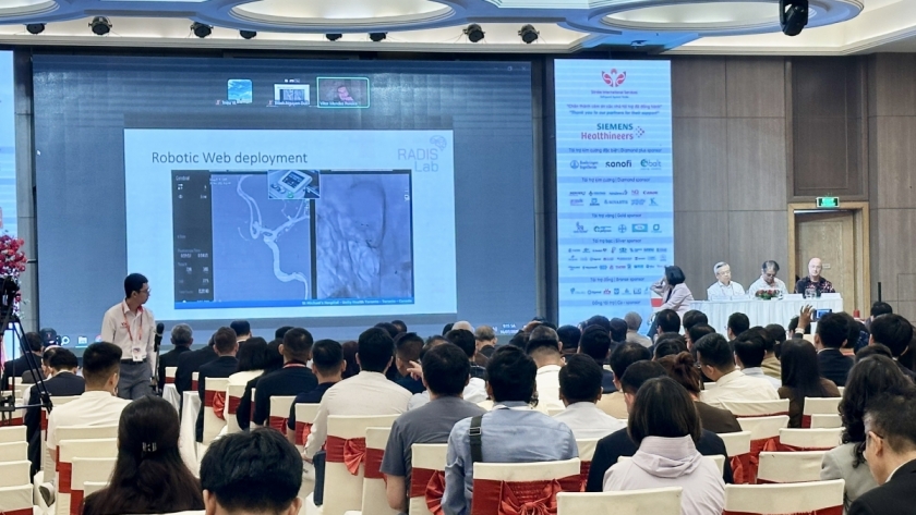 4. Các chuyên gia quốc tế trình bày và thảo luận trực tuyến - trực tiếp về ứng dụng robot trong can thiệp thần kinh tại phiên khoa học của Stroke Intervention School 2026 4. Các chuyên gia quốc tế trình bày và thảo luận trực tuyến - trực tiếp về ứng dụng robot trong can thiệp thần kinh tại phiên khoa học của Stroke Intervention School 2026