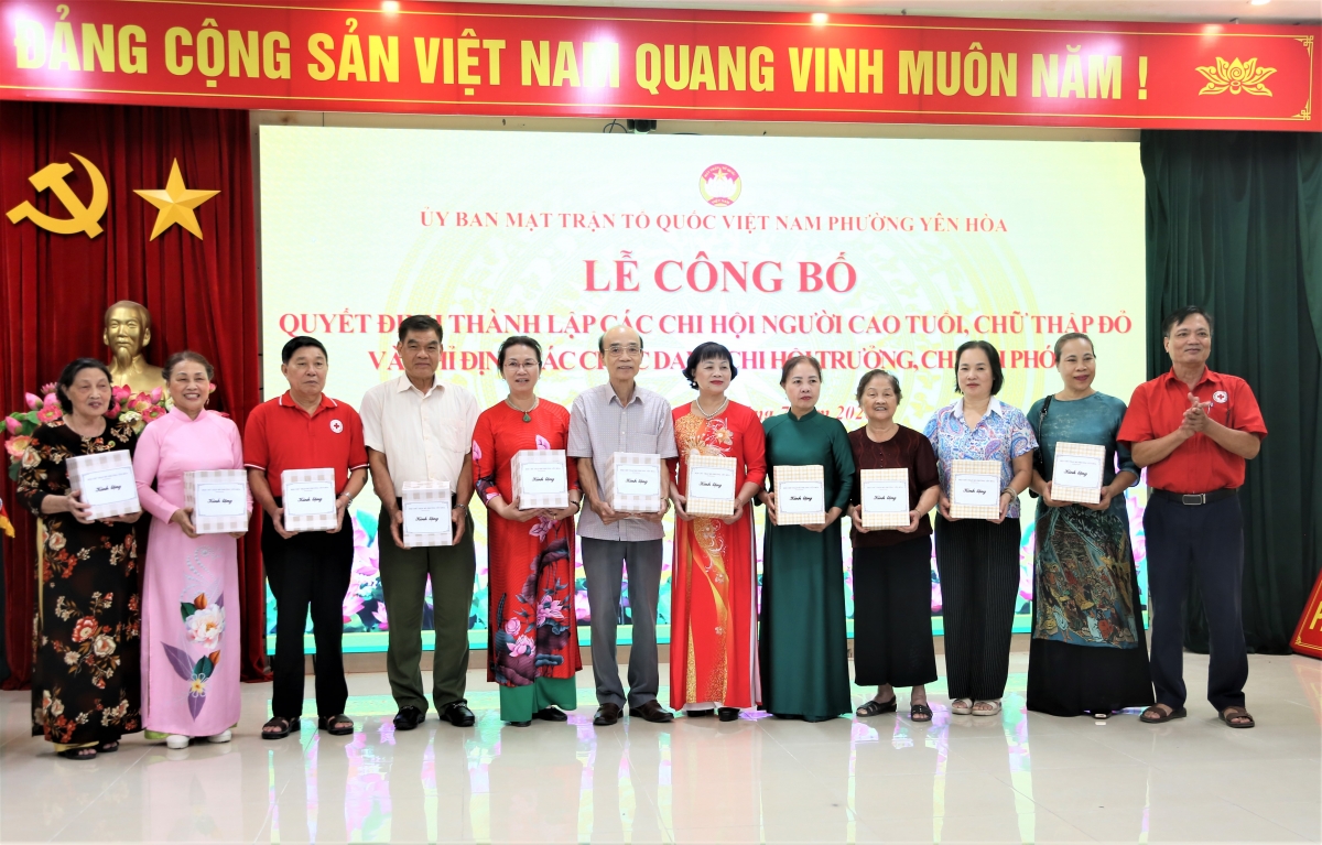 Yên Hòa kiện toàn tổ chức Chi hội Người cao tuổi, Chi hội Chữ thập đỏ sau sáp nhập tổ dân phố